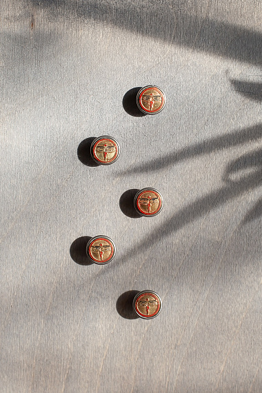 Petite Buddha eyes